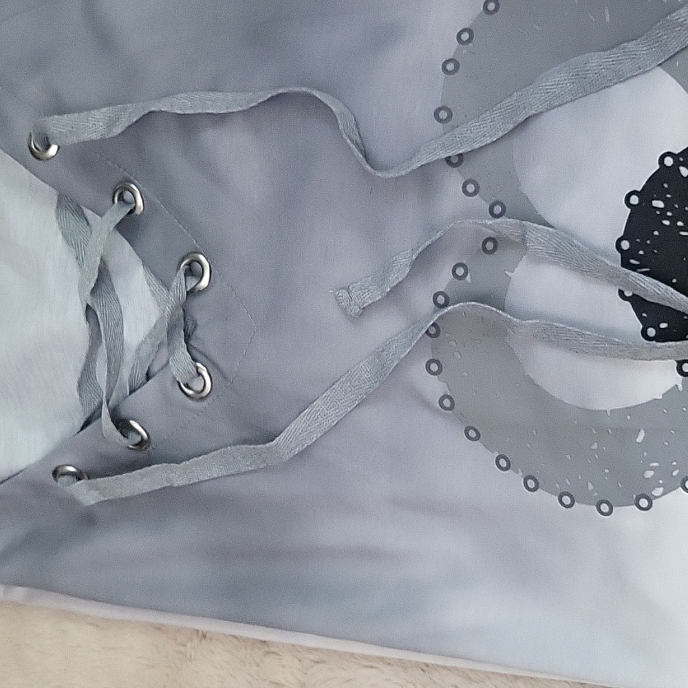 Clearancr All Tops Must Go Gray Ombre Lace-Up Hear